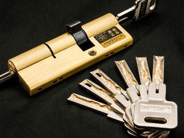 孙吴24小时上门开锁公司